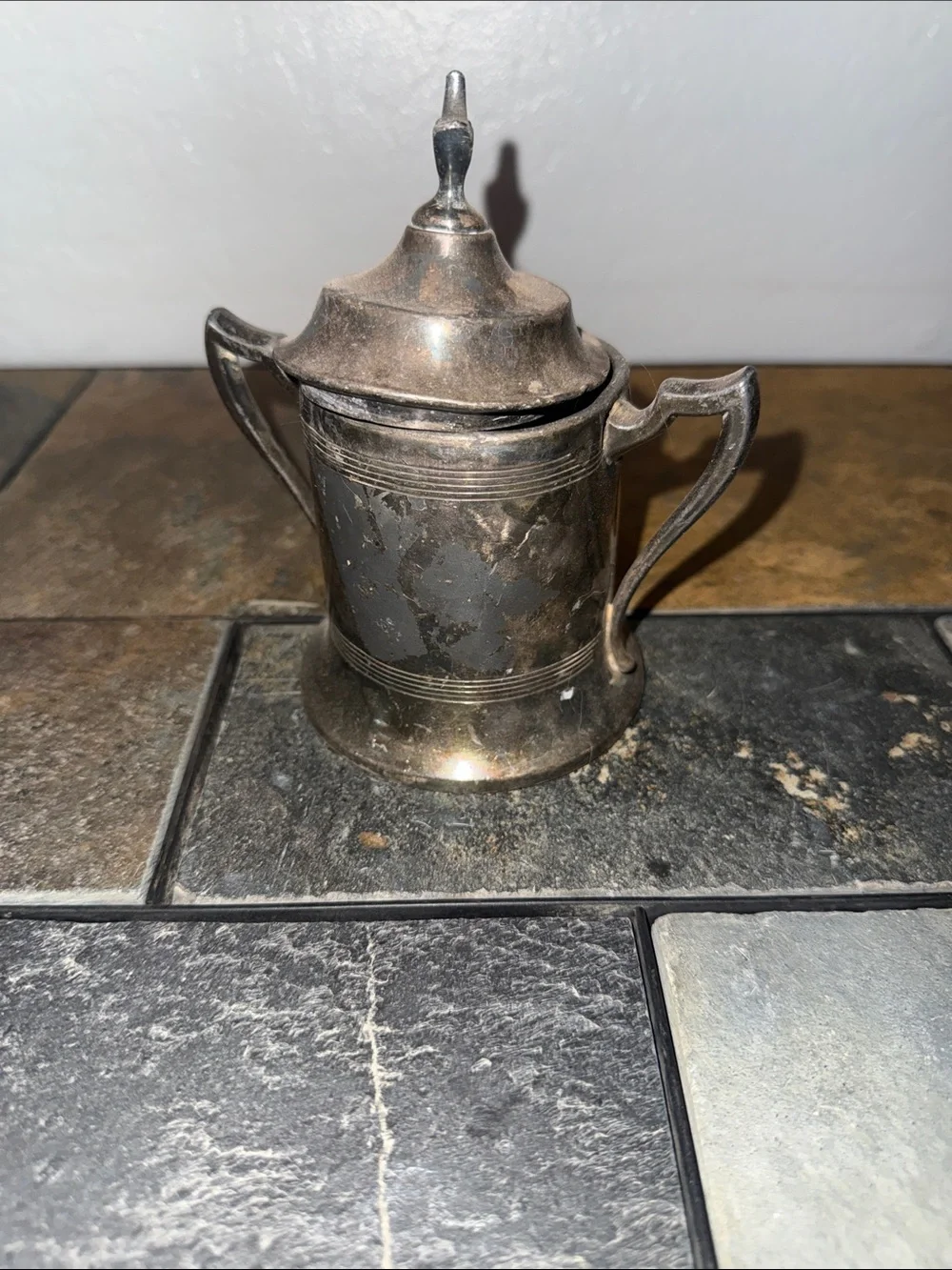 Source Unknown compact silver